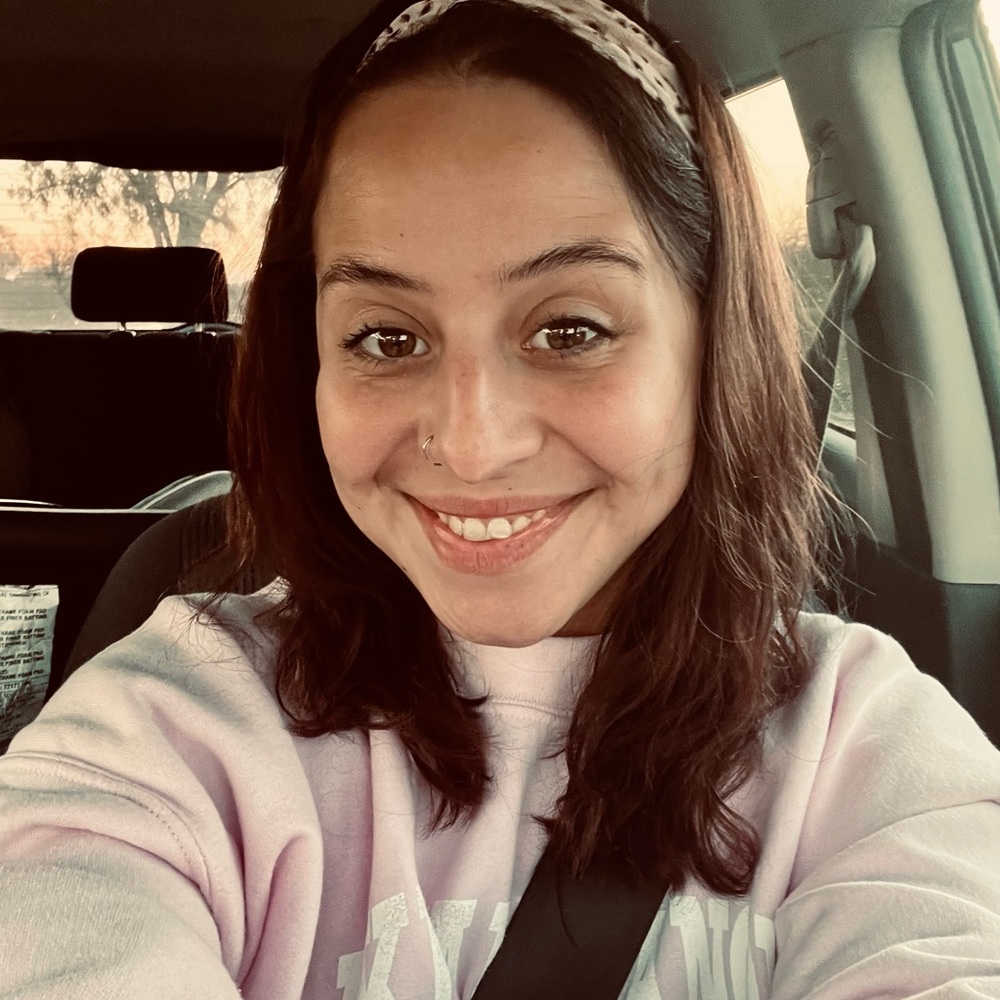 Meet your Posher, Alicia